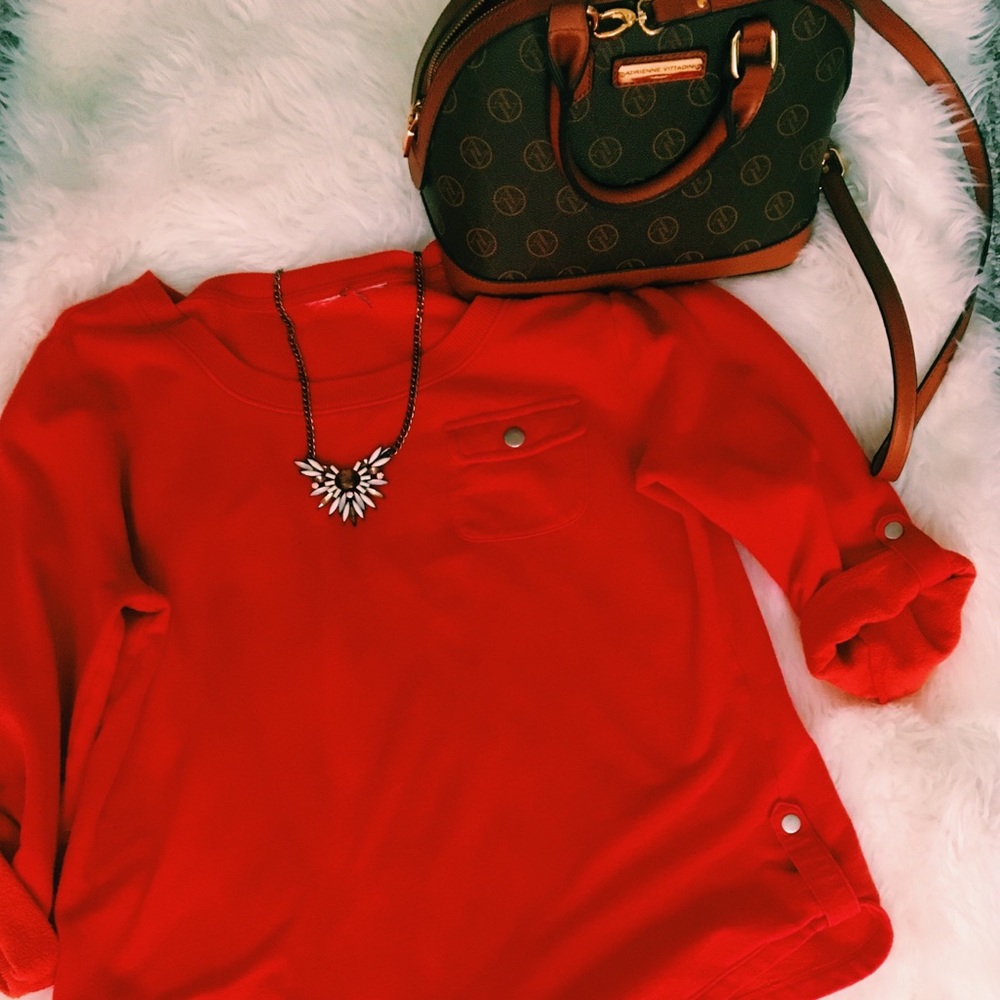 women’s long sleeve shirt